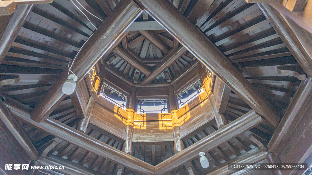 独特旋转楼梯建筑景观