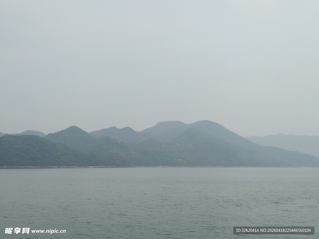 湖光山色远景图