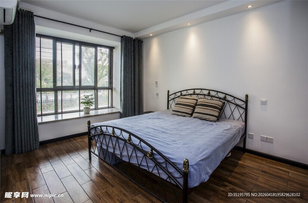 简约卧室布置展示