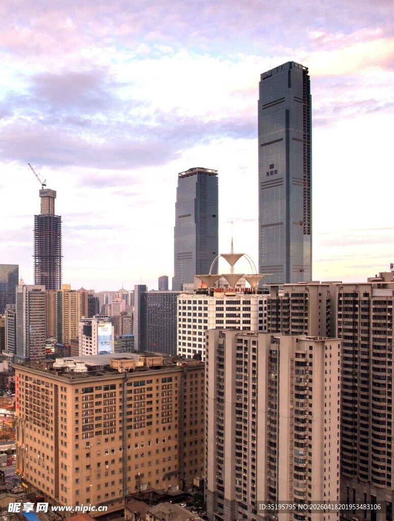 城市天际线高楼林立景观