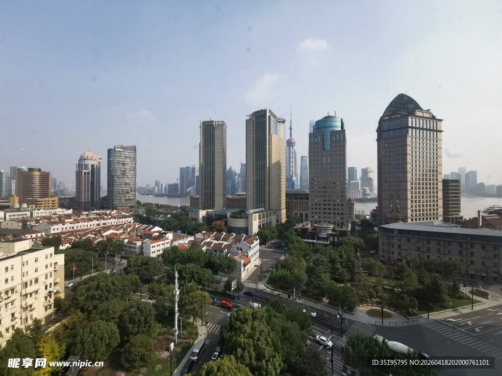 城市天际线俯瞰景观