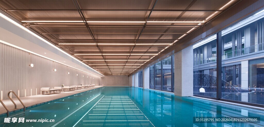 室内豪华泳池全景