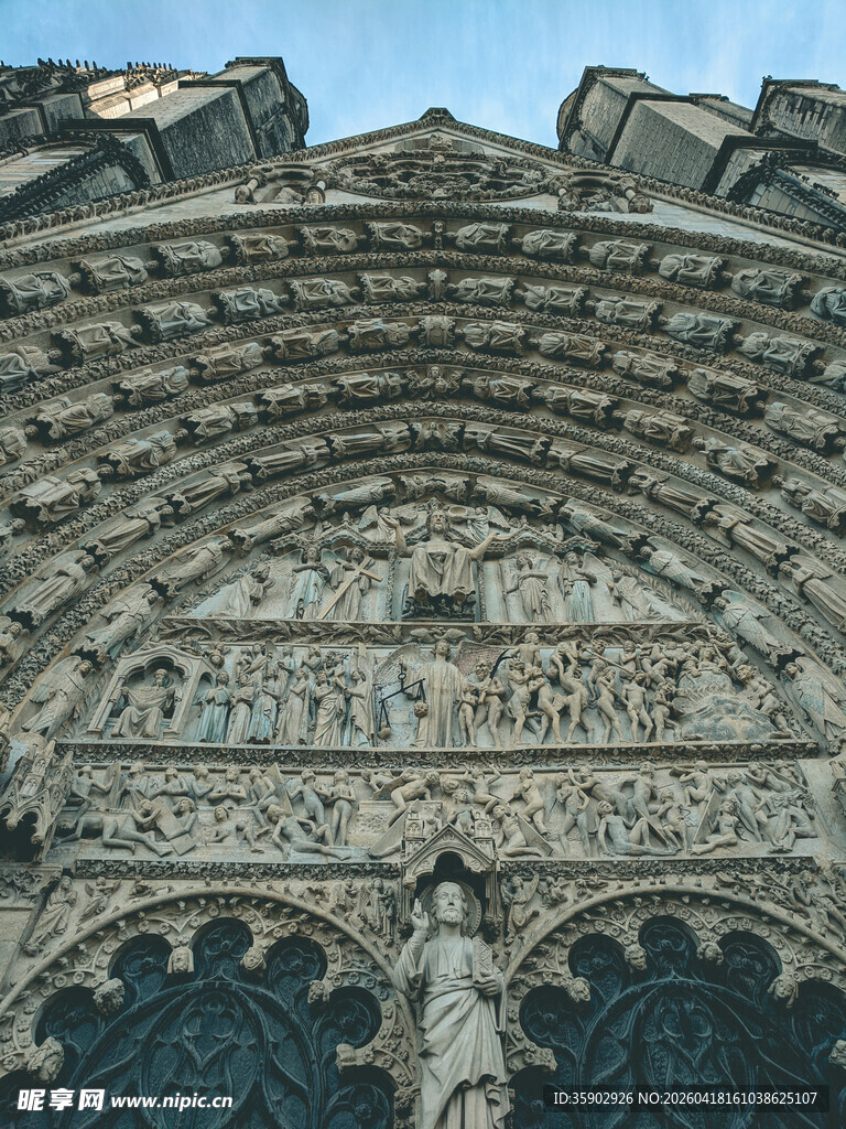 哥特式建筑精美雕刻细节