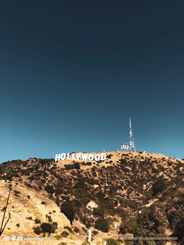 好莱坞标志性山丘景观