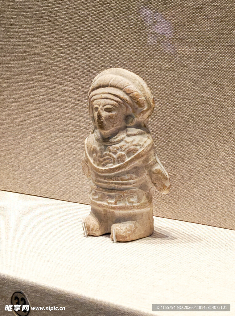 古代陶制人物俑