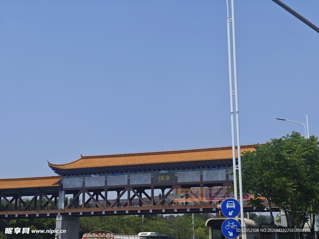 中式建筑大门