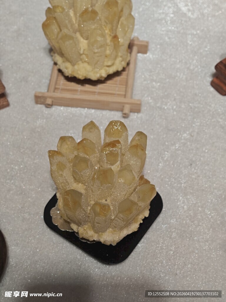 精美玉石莲花摆件