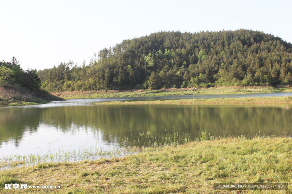 山水湖面