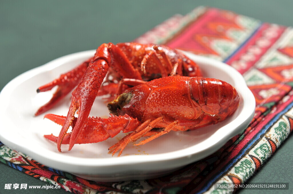 盘中美味小龙虾