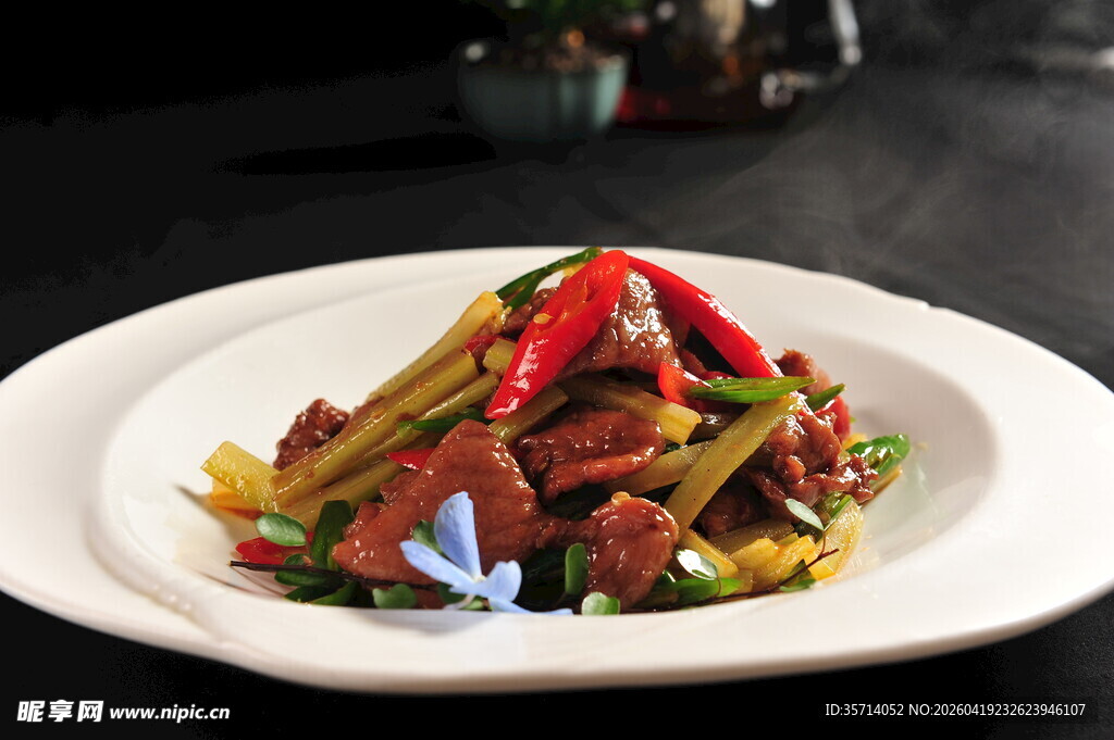 芹菜炒牛肉