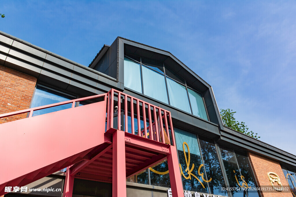 现代风格建筑外观景致