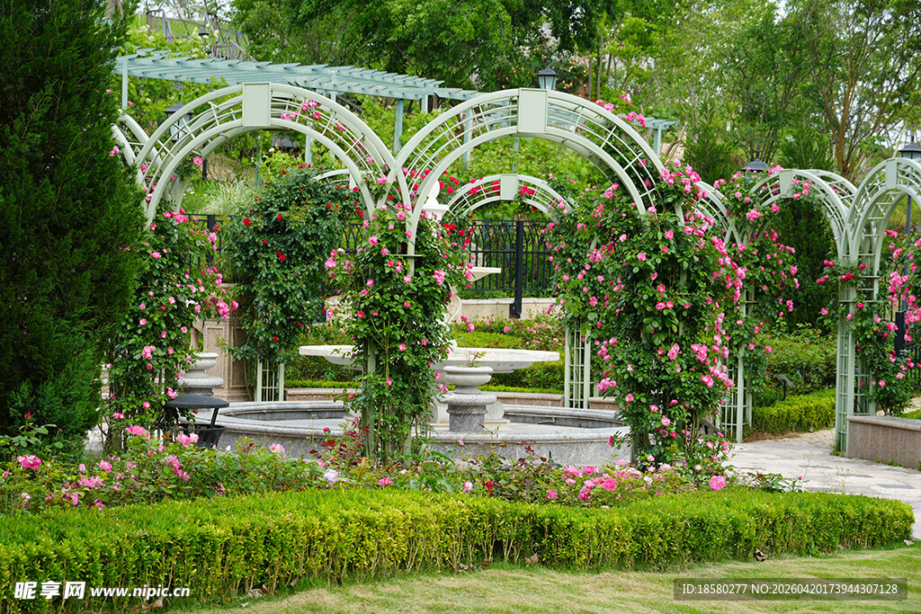 浪漫花卉拱门景观