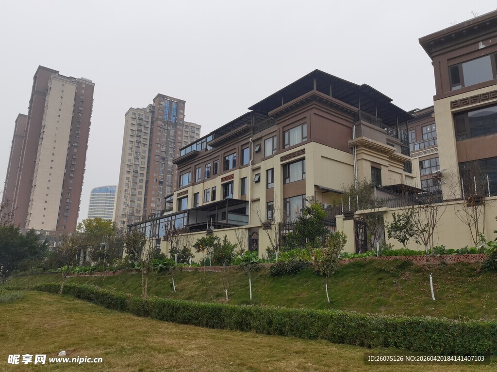 现代风格别墅与城市景观