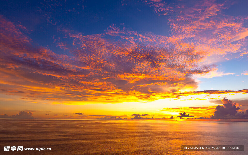 海上绚丽日出美景