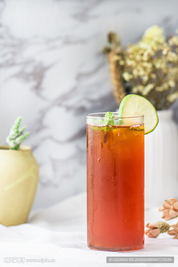 柠檬薄荷冰红茶饮