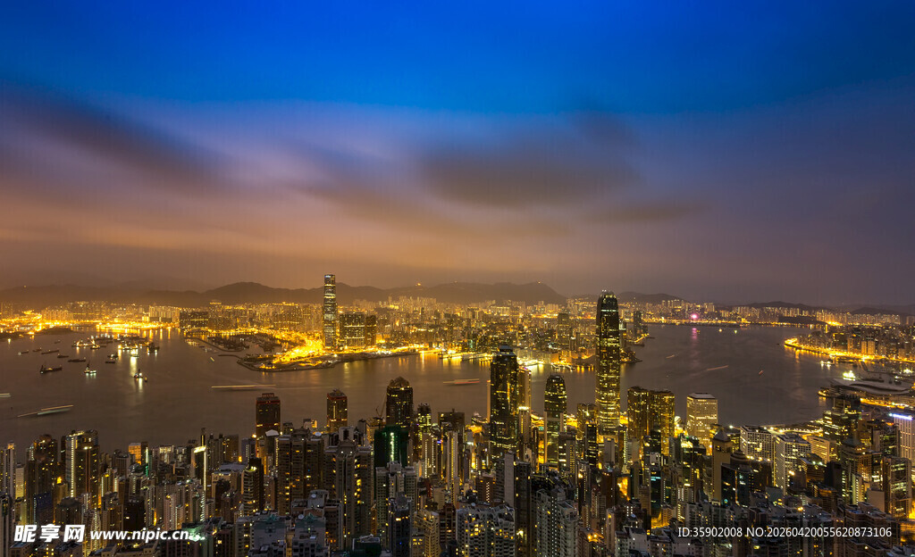 繁华都市夜景俯瞰