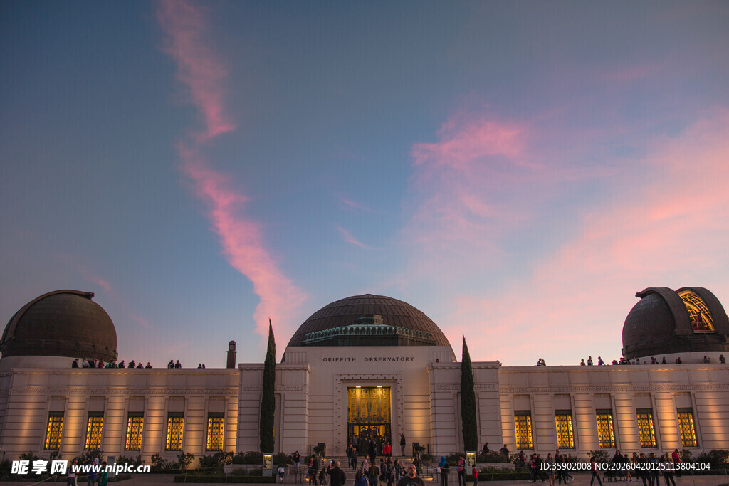 黄昏下的格里菲斯天文台