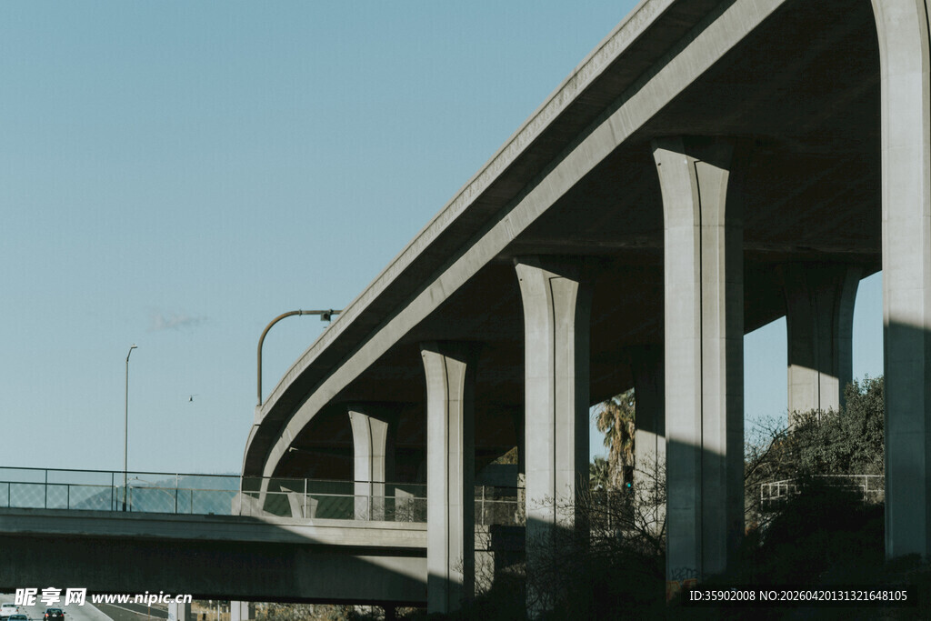 城市高架桥景观
