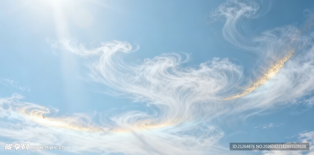 蓝天飘彩云阳光耀天际