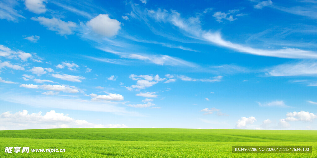 蓝天白云草地