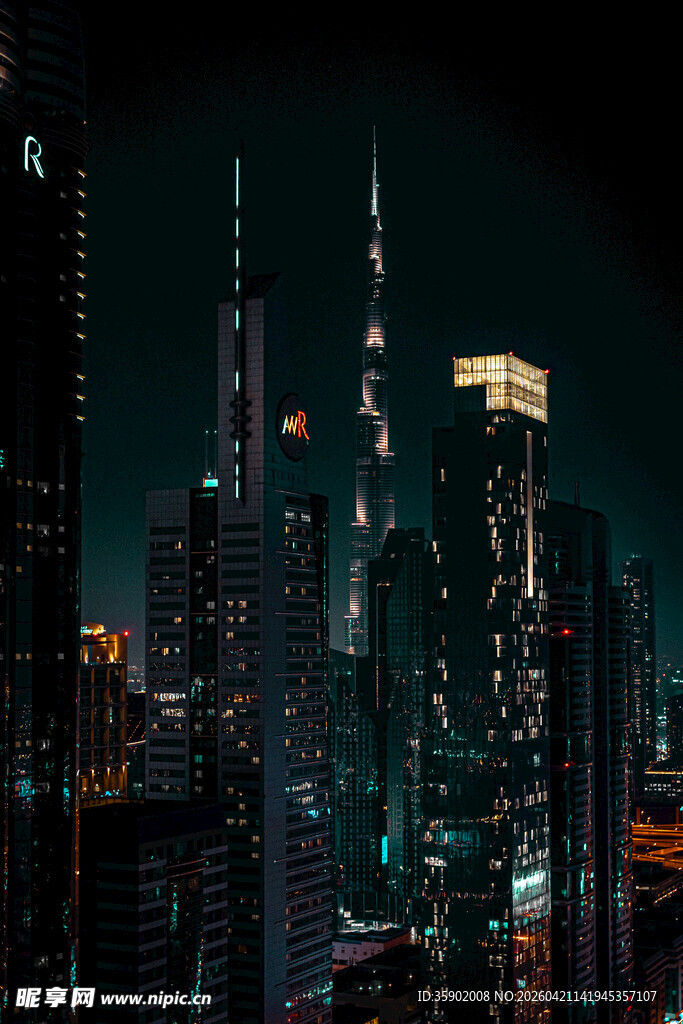 繁华都市夜景璀璨灯火