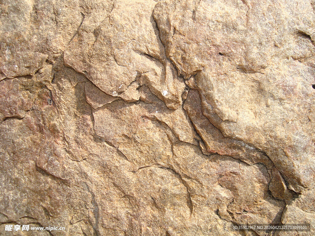 岩石上的神秘纹路