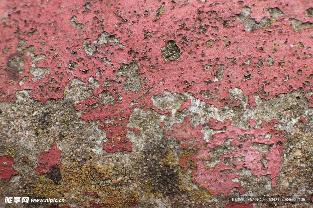 剥落的粉色墙面纹理