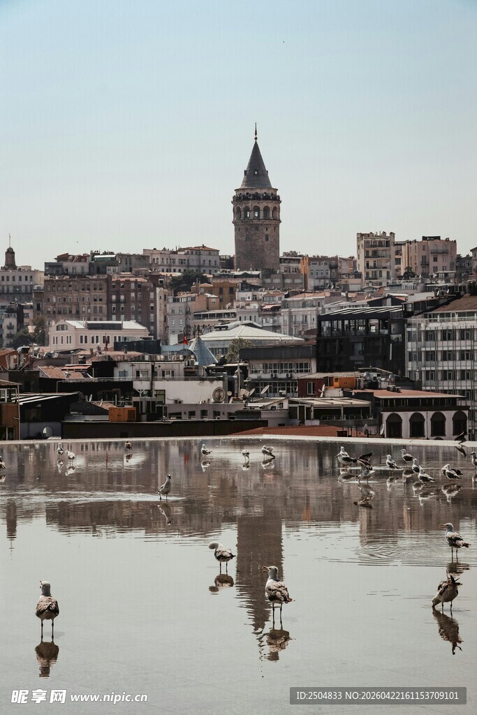 伊斯坦布尔城市景观倒影
