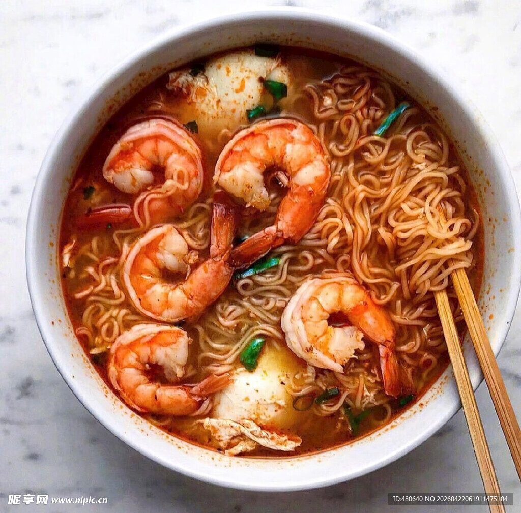 鲜虾泡面美味诱人