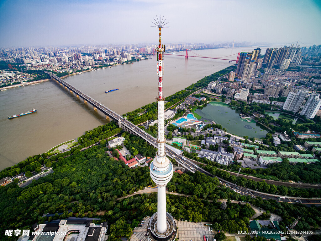 航拍武汉电视塔长江城市建筑