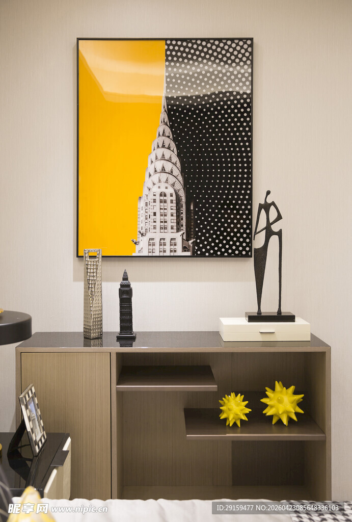 现代简约风客厅装饰画摆件