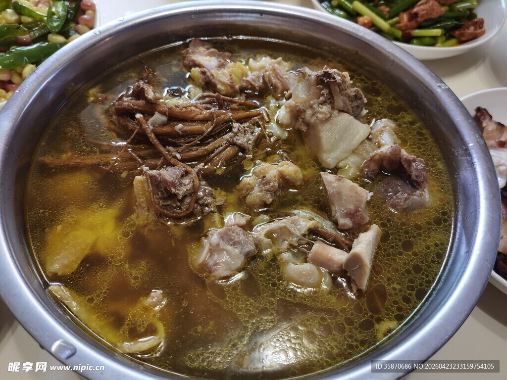美味滋补羊肉汤锅