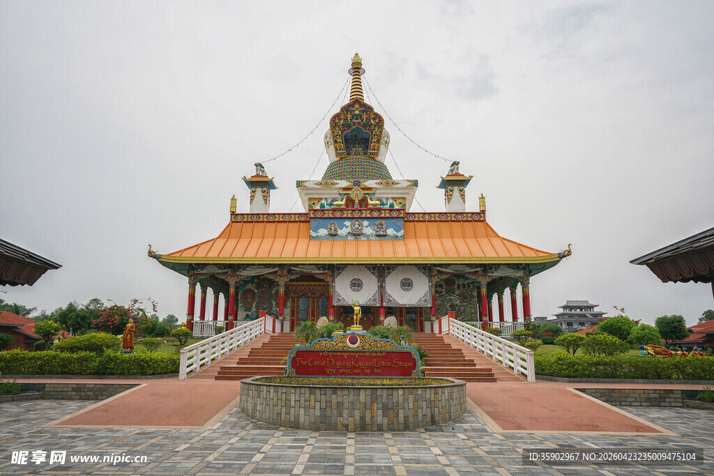 藏式风格寺庙建筑景观