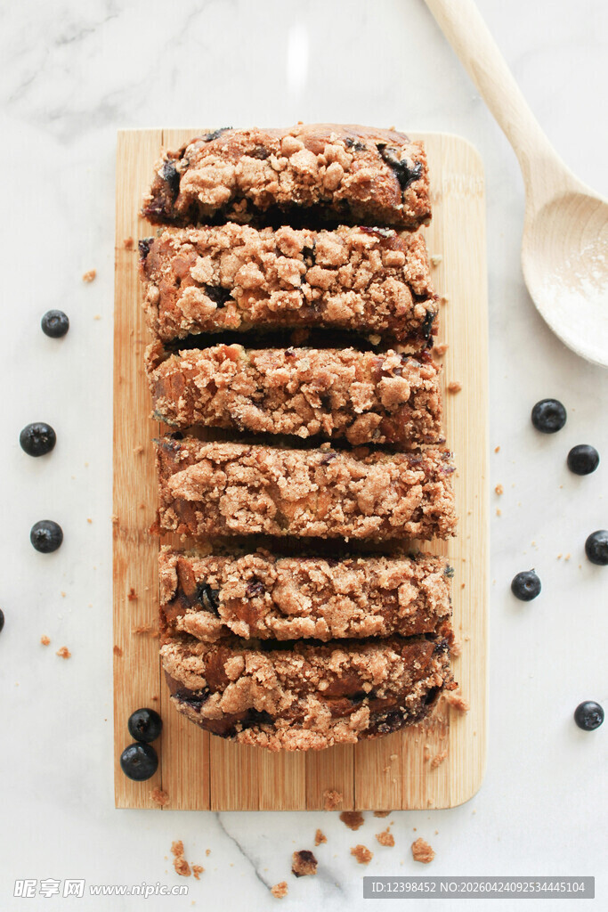 美味蓝莓燕麦棒整齐摆放