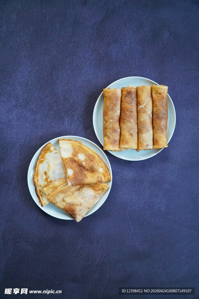 两盘美味春卷