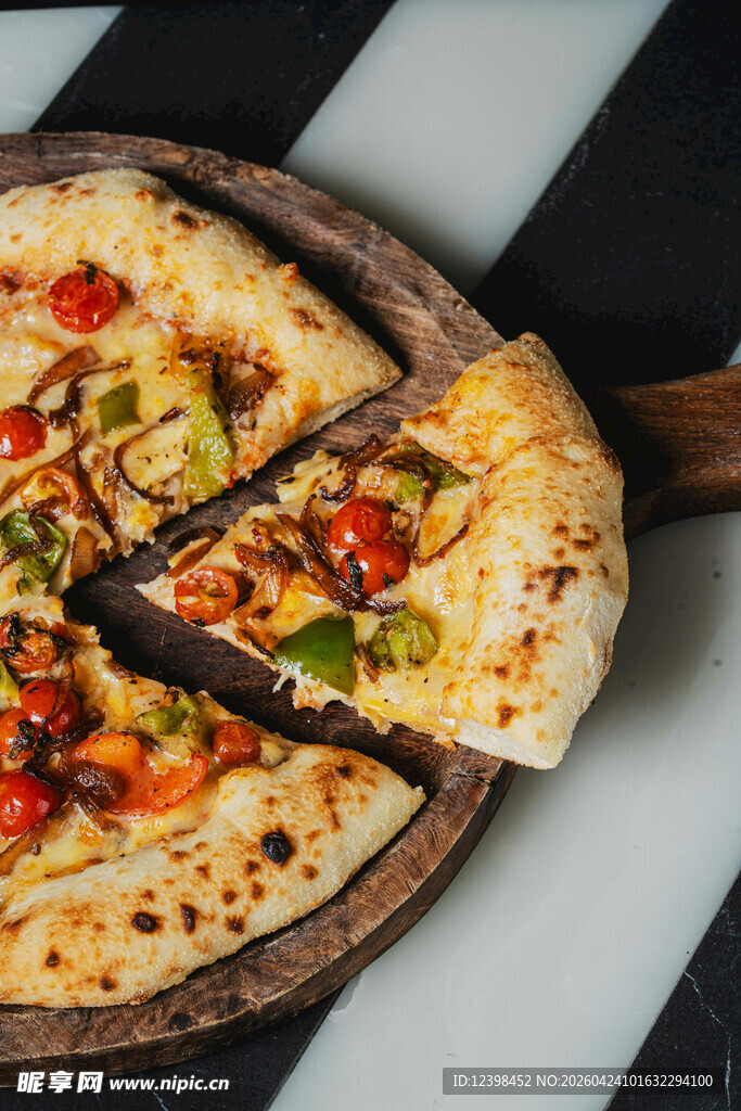 美味多彩披萨切片展示