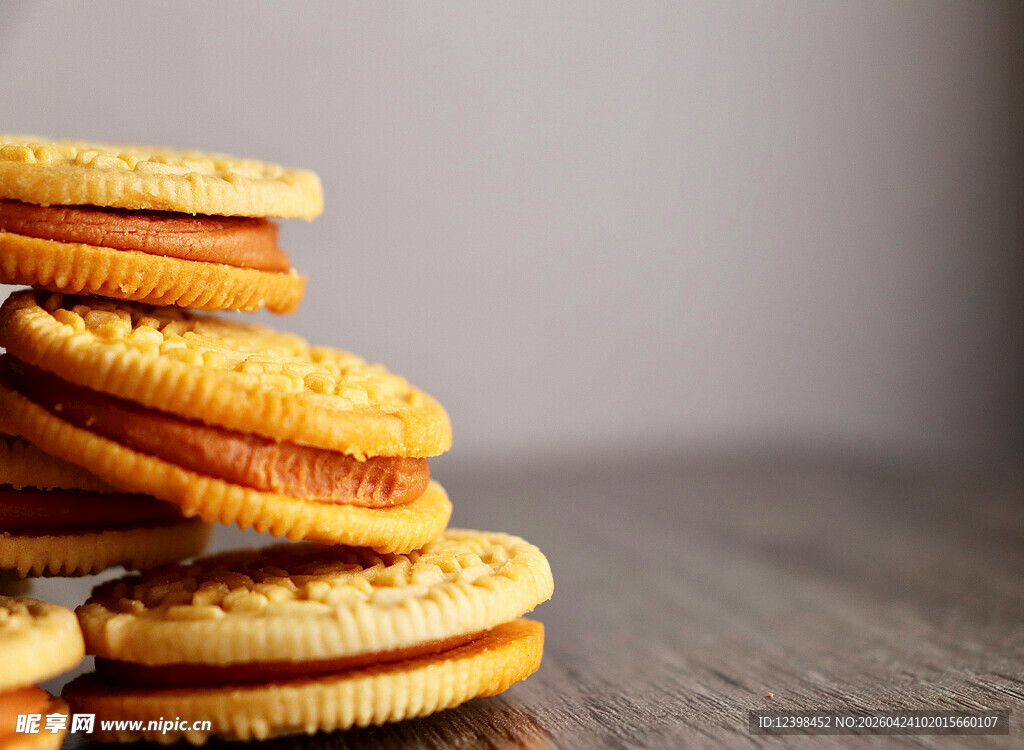 堆叠的夹心饼干