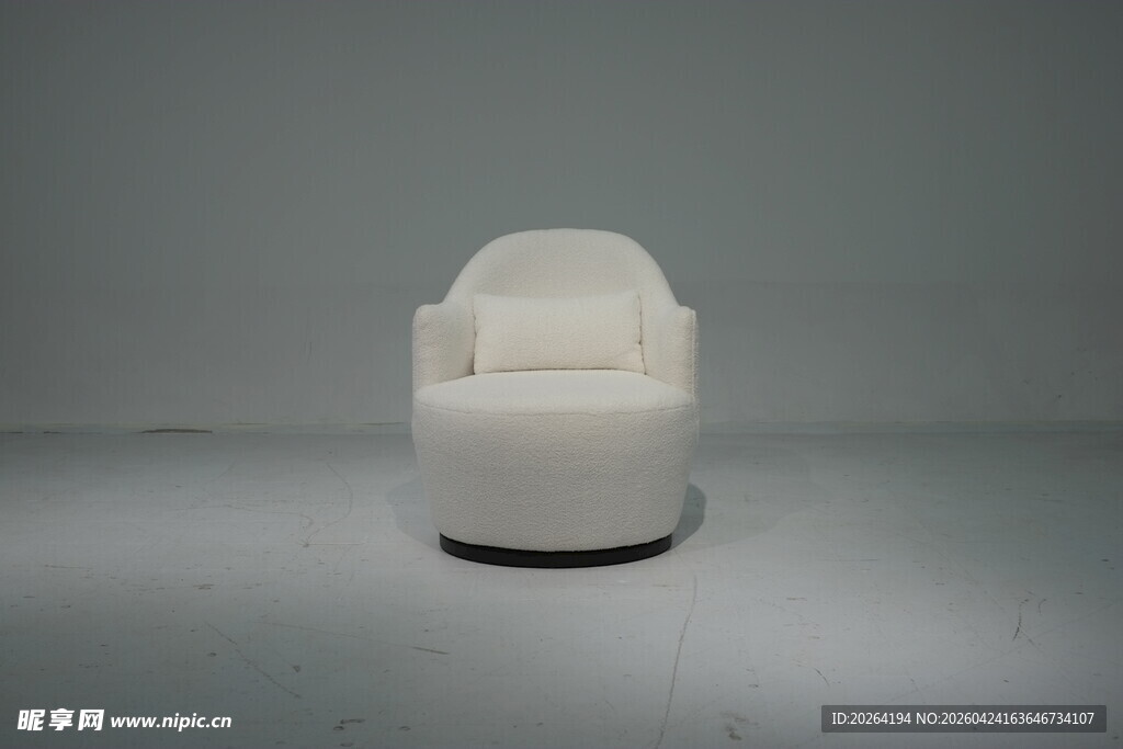 现代简约白色旋转单人沙发
