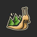 卡通蜗牛与山林夜景图案