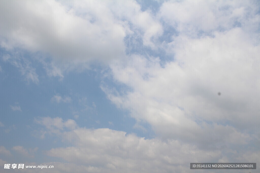 蓝天白云