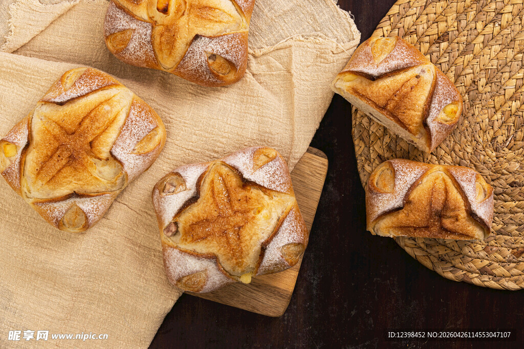 星形面包摆放在布上