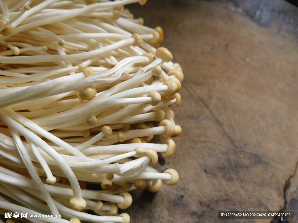 新鲜金针菇特写