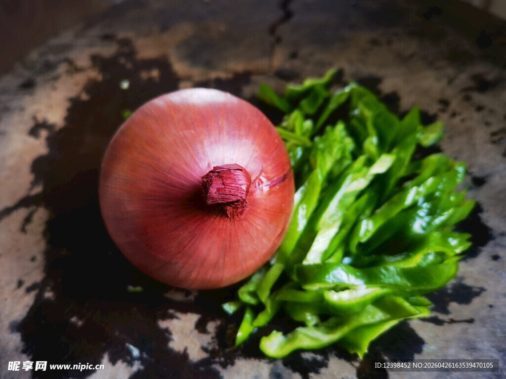 洋葱与青椒