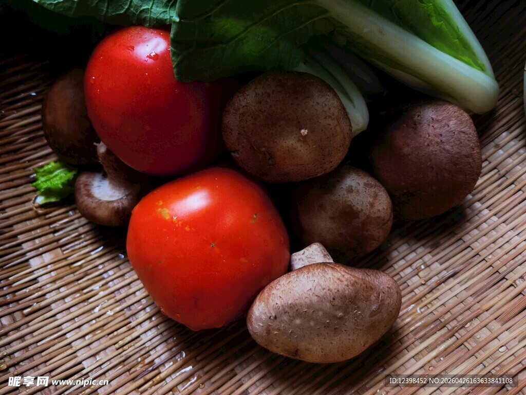 番茄与香菇