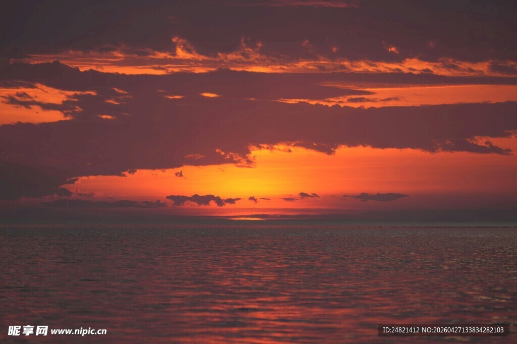 海上壮丽日落美景