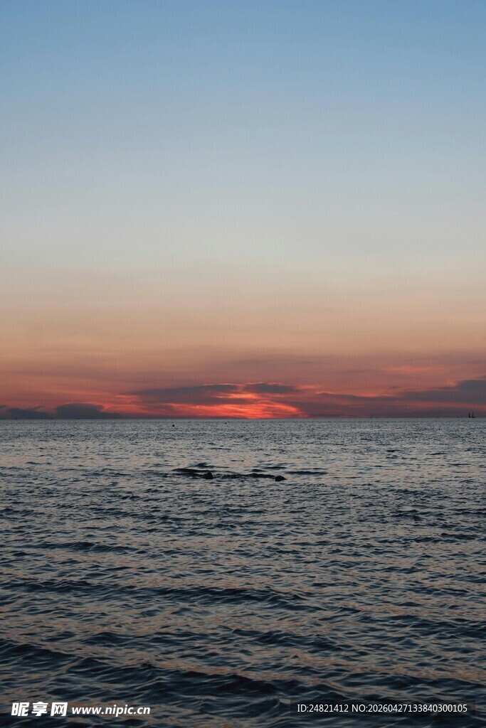 海上日落美景