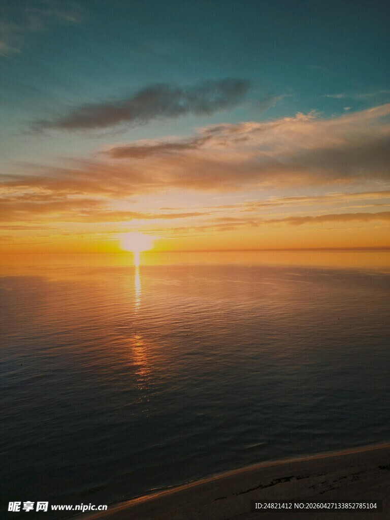 海上日出美景