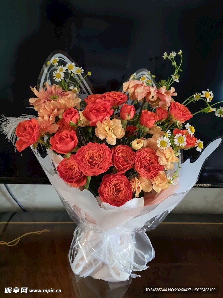 多彩鲜花花束