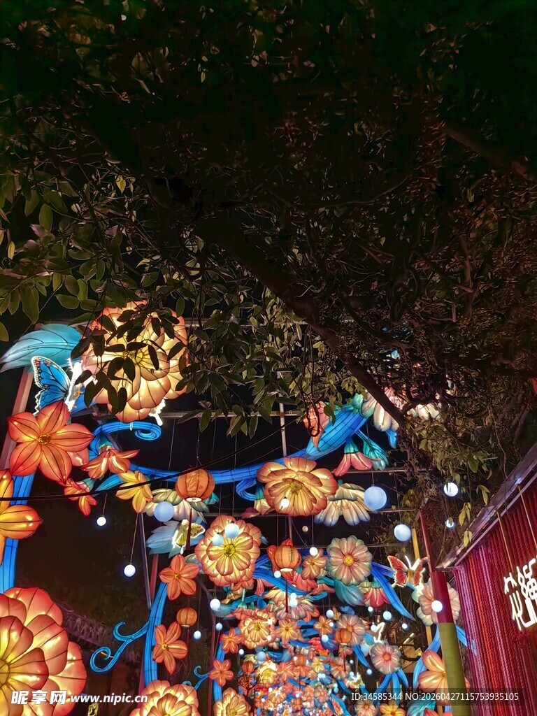传统节日装饰彩灯景观