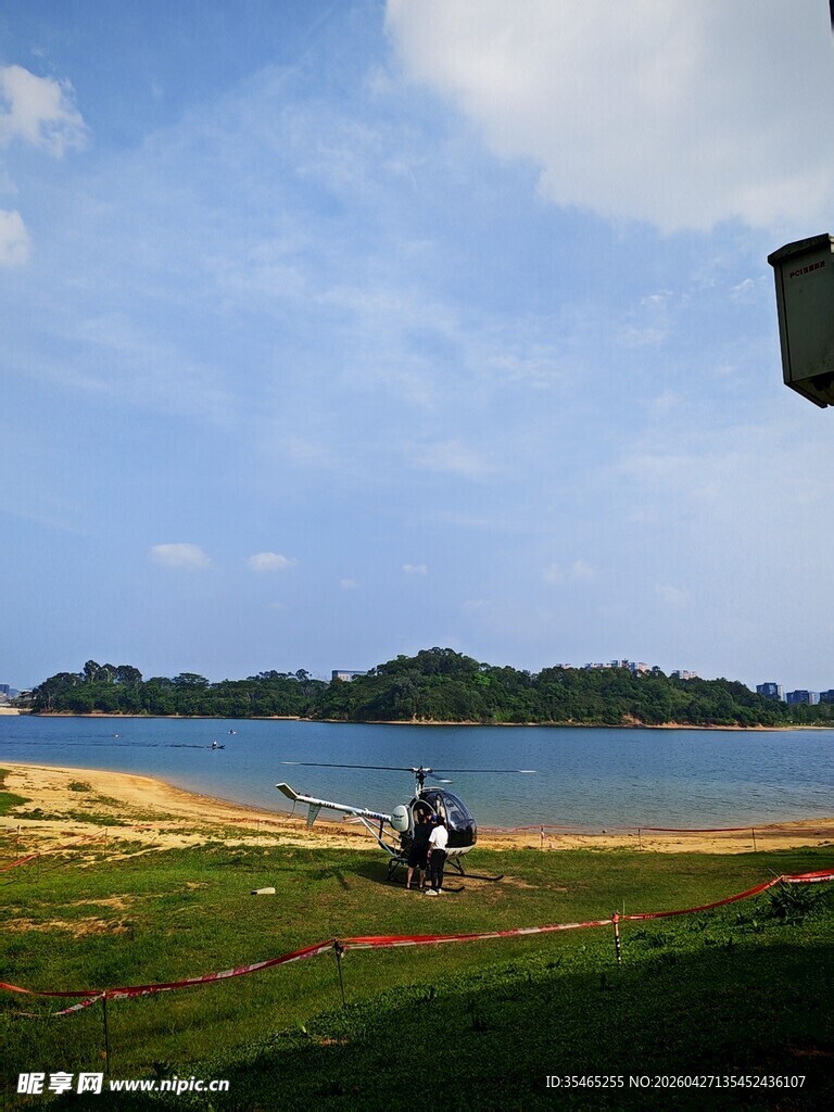 松湖烟雨海边风景